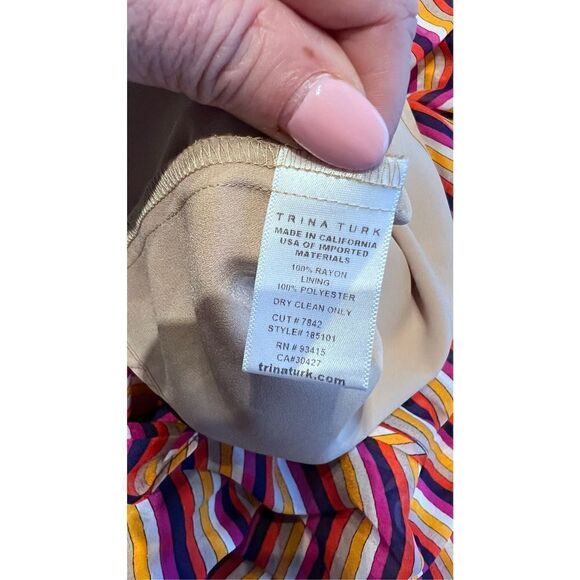 TRINA TURK LA PAZ V NECK TOP IN SAN JOAQUIN STRIPE BLOUSE WOMENS SZ XS - Picture 11 of 11